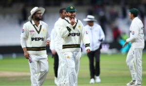 ENG vs PAK 1st Test Day 3: इंग्लैंड ने कसा शिकंजा, पाकिस्तान के सामने 238 रन की बड़ी चुनौती